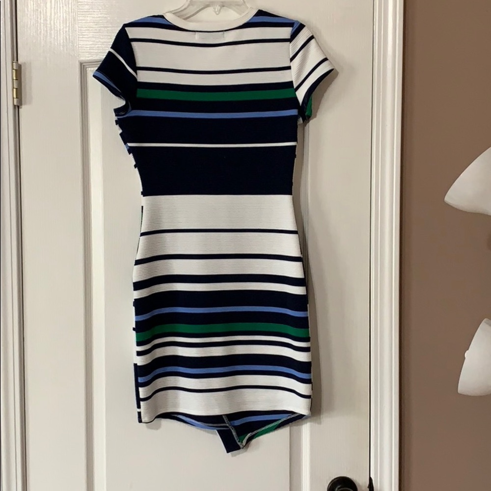 Dress - Picture 5 of 5